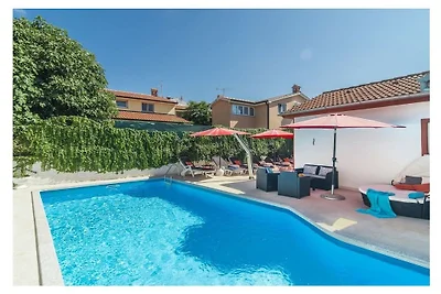 Villa in Porec mit Schwimmbecken