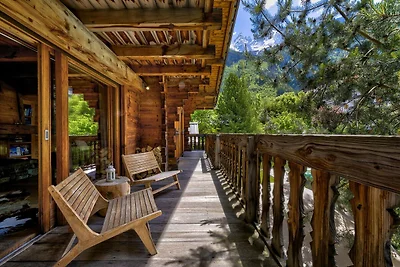 Central Chalet with Hot Tub, Outdoor Pool...