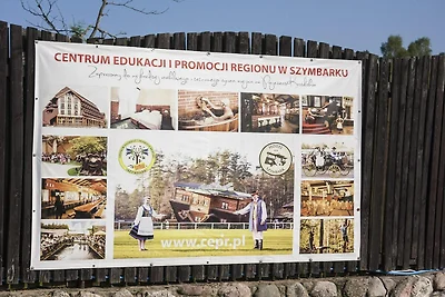 Hälfte eines Ferienhauses, riesiger Garten,...