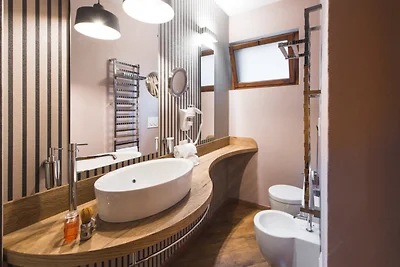 Monolocale moderno con piscina in comune