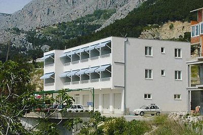 Wohnung in Omis mit einer Terrasse