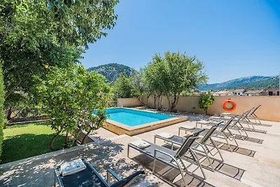 Zentrales Stadthaus mit Pool, Pollença