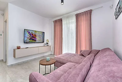 Moderne Villa mit privatem Hydromassagepool