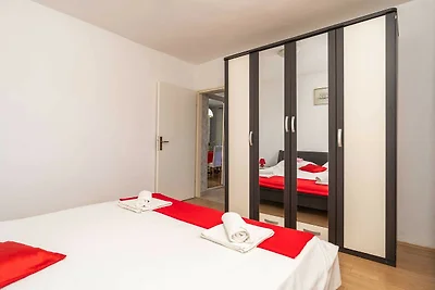 Villa Desin - Three Bedroom Apartment with Te...