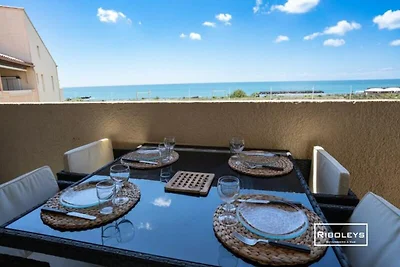 Appartamento a Vias con Vista Mare