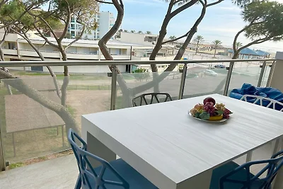Di Betta South Sea Apartment