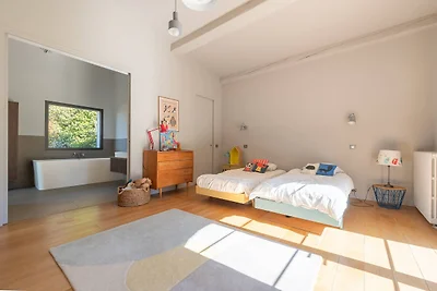Villa met zwembad vlakbij Golf de Manville