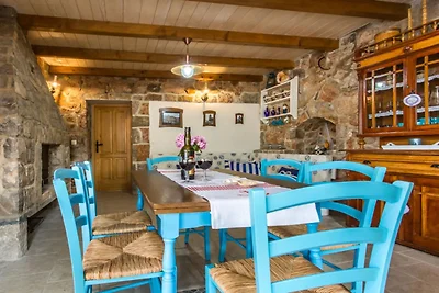 Villa Cima - ThreeBedRoom Villa with Pool