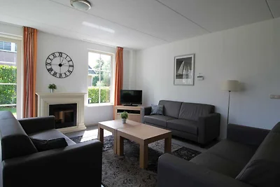 Klassische Strandvilla mit Whirlpool