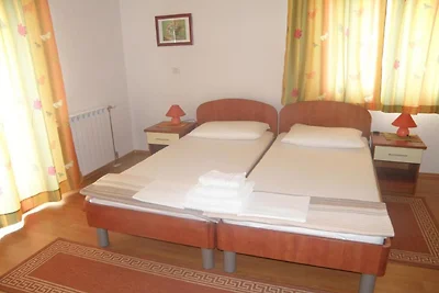 Villa Borna Apartments - Deluxe Two Bedroom A...