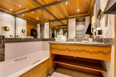 Geräumige Wohnung am Fuße der Piste, überdach...