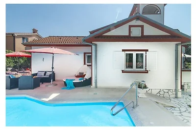 Villa in Porec mit Schwimmbecken