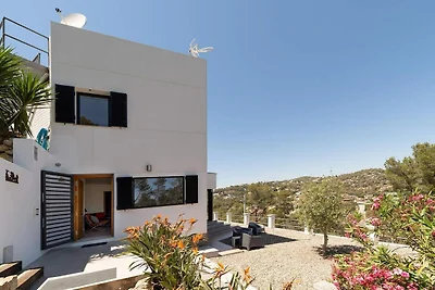 Villa in Olivella mit Pool und Grill