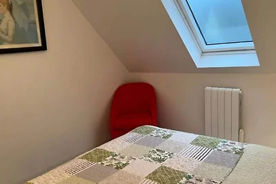 Hütte in Dünen mit Wanderwegen