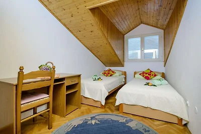 Apartment Matic - Two-Bedroom Apartment