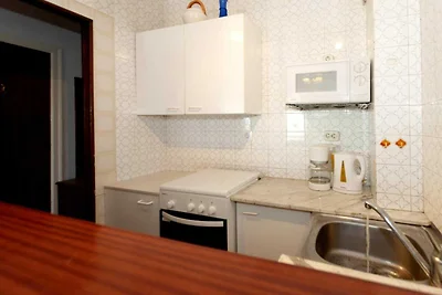 Komfortable Wohnung in Roses mit Poolblick
