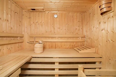 Ruhiges Chalet mit Sauna in Königsleiten