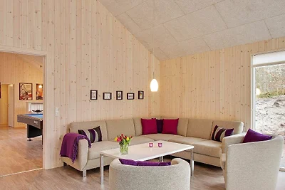 18 Personen Ferienhaus in Henne