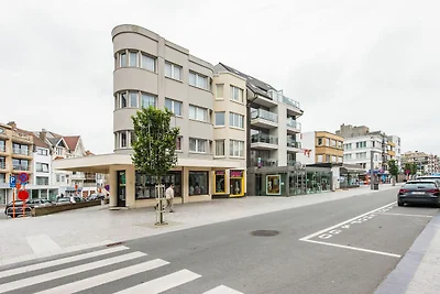 Appartamento a Koksijde con spiaggia sul mare