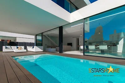 Villa, 180m zum Sandstrand