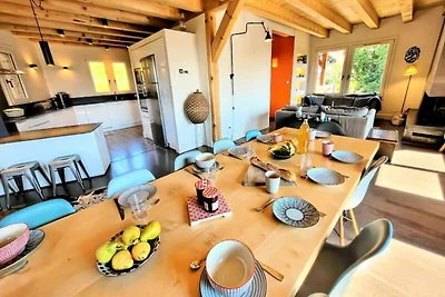 Chalet in der Nähe des Sees und der Skipisten...