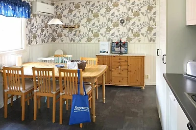 9 Personen Ferienhaus in HALLSTAVIK-By Traum