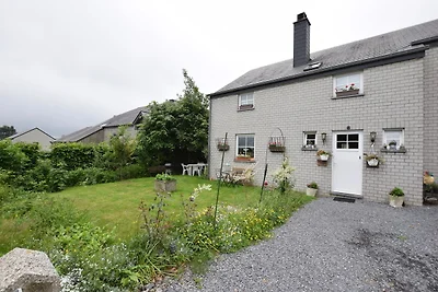 Gem�tliche Wohnung in Paliseul mit Garten