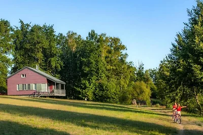 Chalet in Nontron met verwarmd zwembad