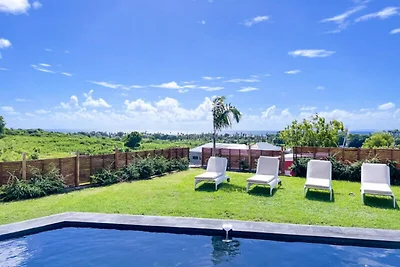 Villa in Saint-François mit Meerblick