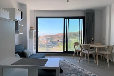 Appartement in Nerja met Uitzicht op Zee