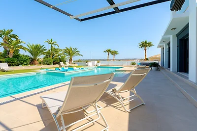 Stilvolle Villa mit Seeblick