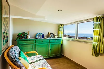 Golden park apartment with terrace