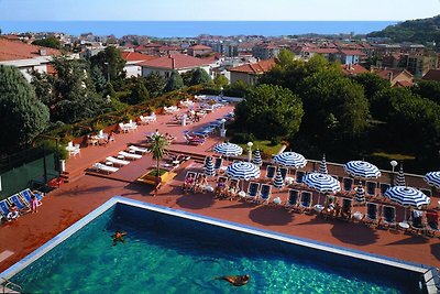 Wohnung in Pietra Ligure mit Balkon oder Terr...