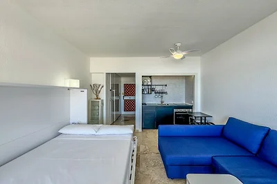 Appartamento vista mare con balcone
