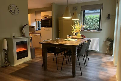 Gemütlicher Waldbungalow für 6 Personen