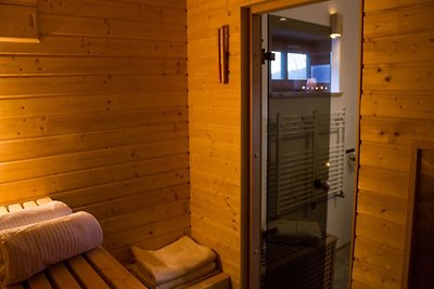 Gemütliches Ferienhaus in Bunjevci mit Sauna