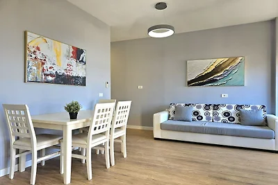 Apartment in Saranda with Stunning Sea Views