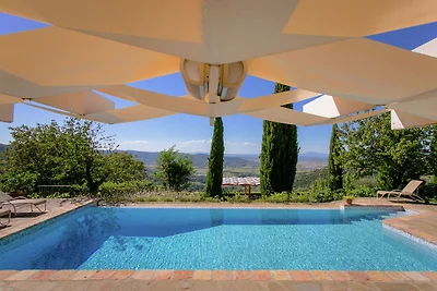 Bellissima villa con piscina a Cortona