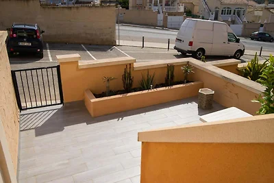 Haus in Torrevieja nahe Strand & Pool
