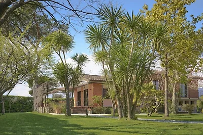 Villa à Massa avec terrasse et jardin