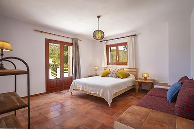 Ruhige Villa in Cala Vadella mit Pool