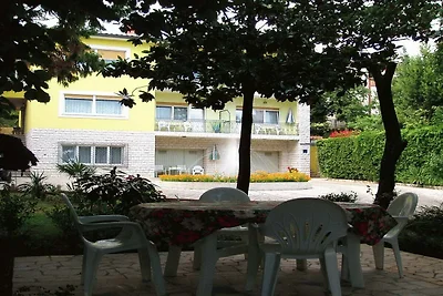 Cozy Apartments Matulji - One Bedroom Apartme...
