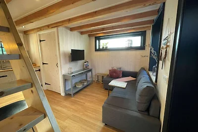 Einladendes Chalet in Monnickendam mit Garten