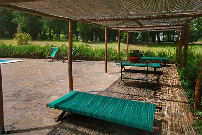 Freistehendes Landhaus mit Schwimmbad