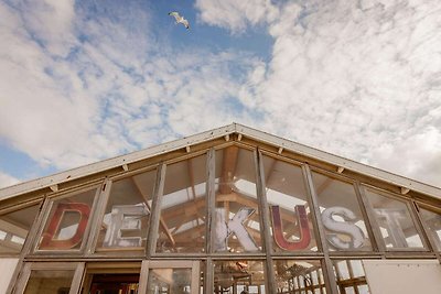 Strandhuis met direct zeezicht, op het Noordz...