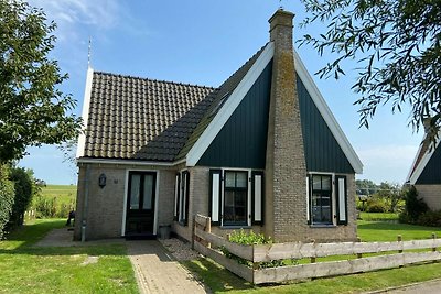 Villa in Wieringer stijl, vlakbij de...