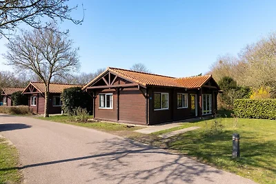 Holzbungalow mit Spülmaschine, 3 km.