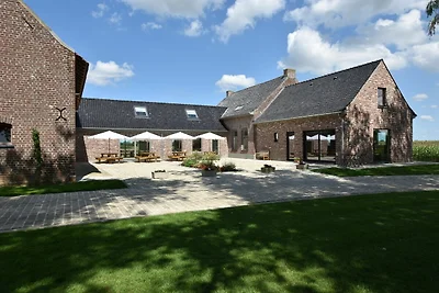 Herrenhaus in Roesbrugge mit Garten