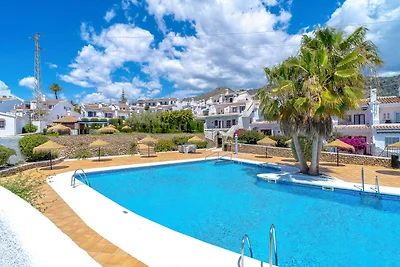 Wohnung in Nerja mit Meerblick & Pools