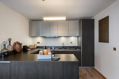 Nuovo appartamento con accesso diretto alle p...